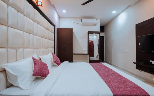 Bajaj's Karwan Inn