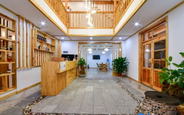 FuXian Lake XiXia Hotel