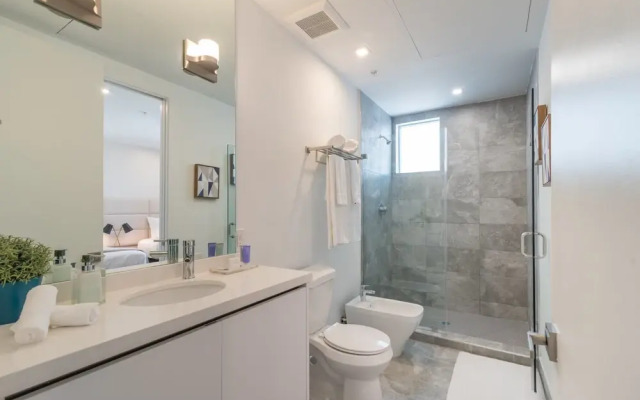 VHC Luxury Apartments 538-503