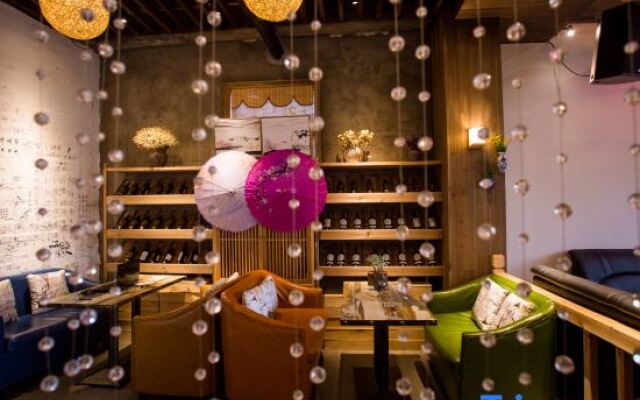 Wuhuatang Boutique Hostel