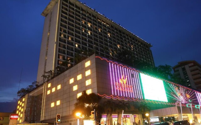 Waterfront Manila Pavilion Hotel & Casino