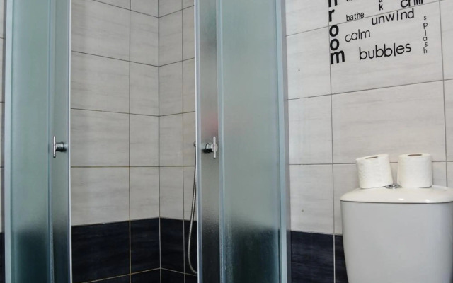 Stylish & Cozy Studio by Danailov Apartments