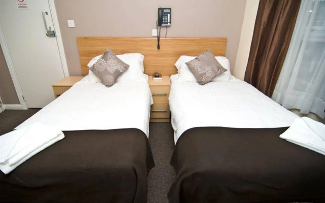 Holland Park Hotel