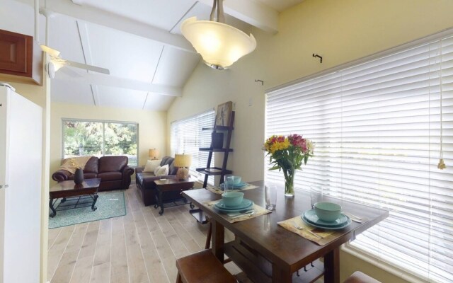 Peacock Bungalow - Left