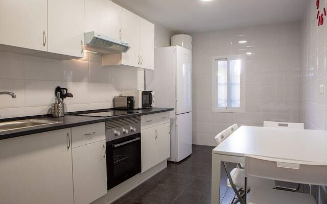 Lovely 3bed Next to Fuencarral, 2mins to Metro