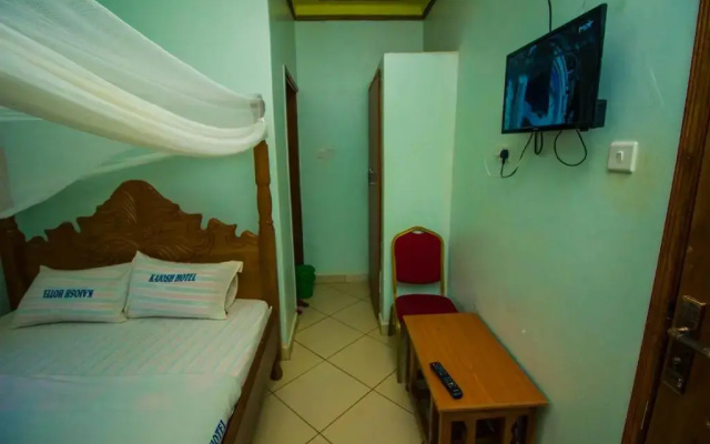 Kajosh Hotel