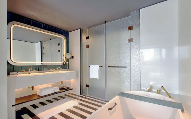 Sofitel Shanghai North Bund