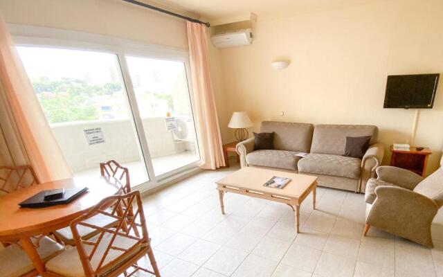 Kingfisher Apartments Benal Beach