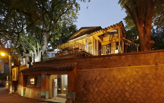 Jiwoljang Guest House