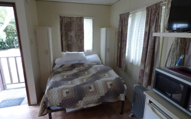 Tenterfield Lodge and Caravan Park
