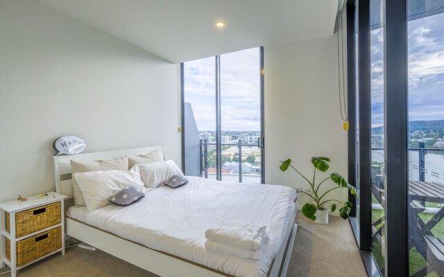 Homely Apartment at Waterfront
