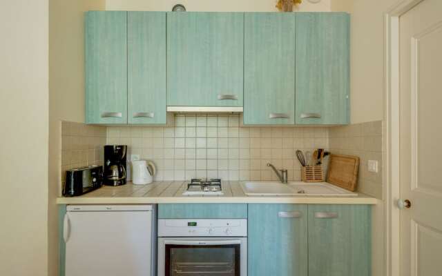 Secluded Holiday Home in Rustrel With Swimming Pool