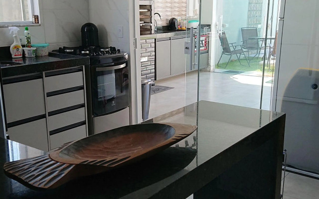 Linda Casa com Piscina Churrasqueira, Wifi em Massaguaçu Caraguatatuba/SP