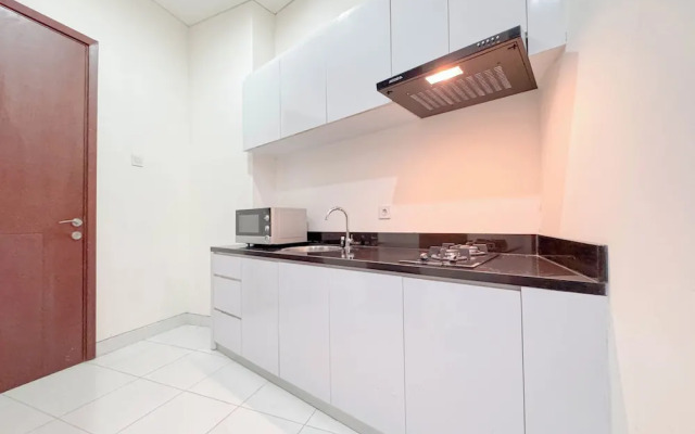 Homey And Simply 3Br At Grand Sungkono Lagoon Apartment