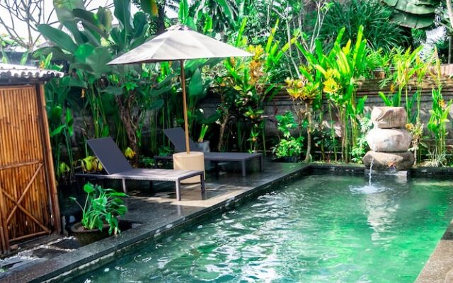 Sandora Homestay by Supala