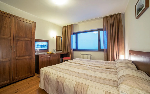 Smilen Hotel And Wellness