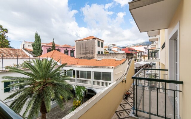 Feels Like Home Funchal Spacious Apartment with Balcony