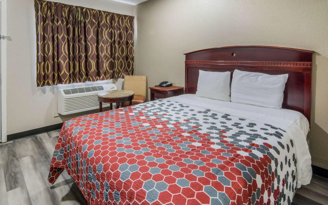 Econo Lodge Waco North I-35