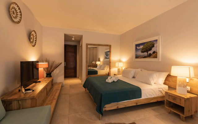 Cotton Bay Hotel