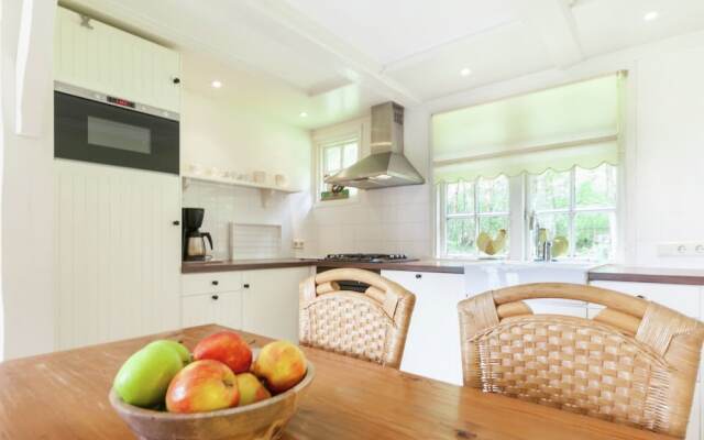 Cozy Holiday Home near Forest in Baarn
