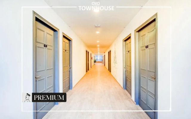 Super Townhouse Mukut Bazar