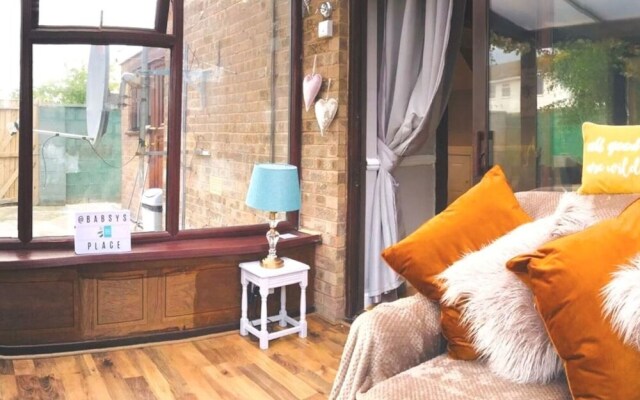 Luxury Open Plan 3bed Townhouse in Abergele