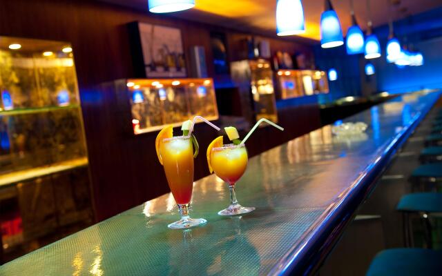 Elba Motril Beach & Business Resort