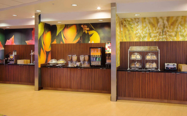 Fairfield Inn & Suites Monaca