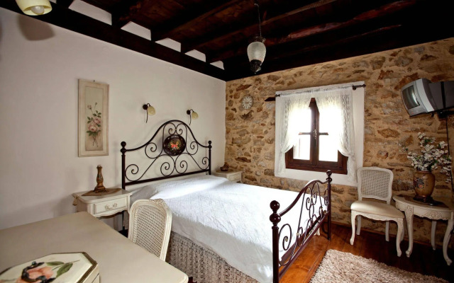 Guest House - To Archontiko