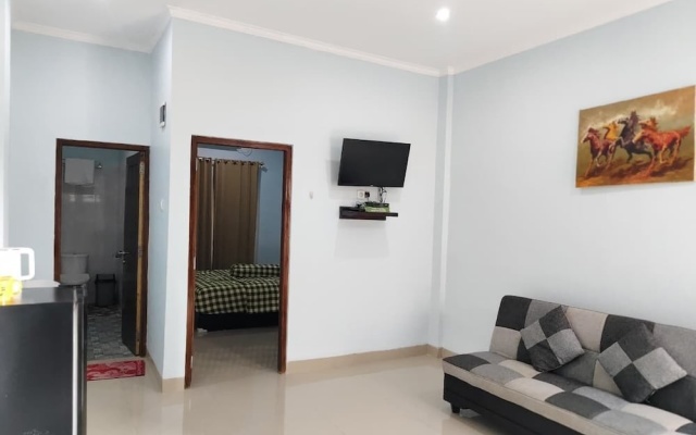 Lembunai Homestay Labuan Bajo – Guest Rooms – Labuan Bajo