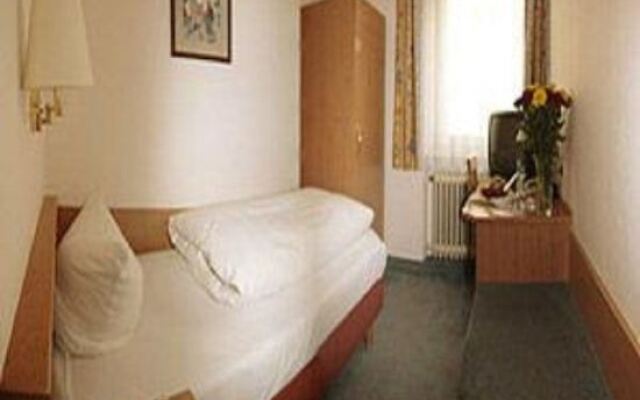 Smart Stay Hotel Schweiz (ex Hotel Schweiz)