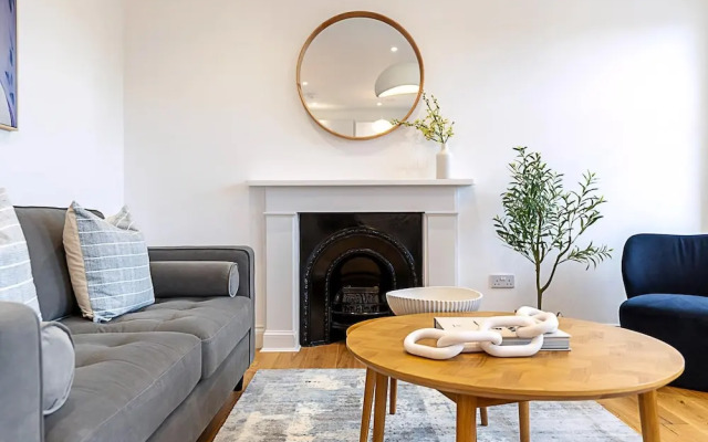 Upscale & Serene Getaway - Prime Chelsea Location!