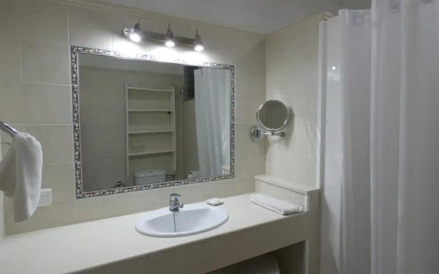 Hostal Port Fornells - Adults Only