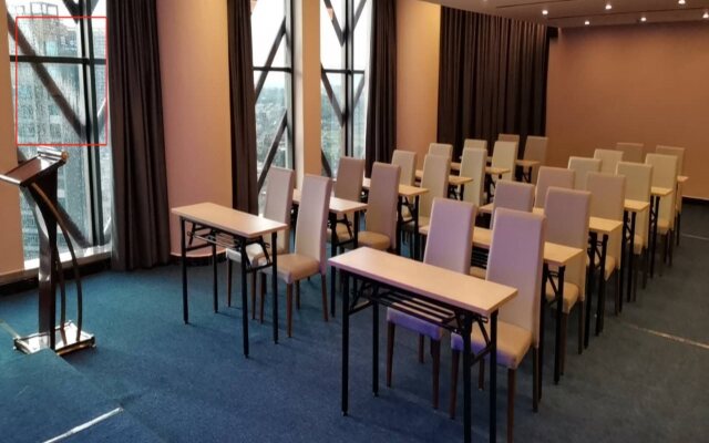 Lavande Hotel (Huazhou Beijing Road)