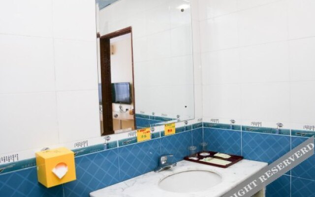 Dongguan Dongcheng Wowo Hotel (Qifengshan Park Subway Store)