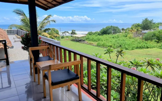 West Break Bali Medewi