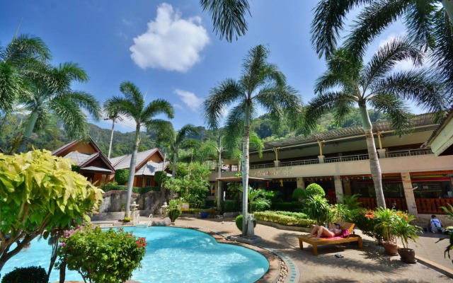 Diamond Cave Resort
