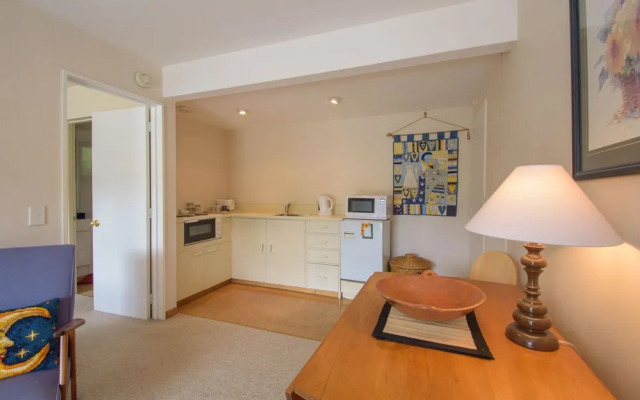 Libra Lake View Villa