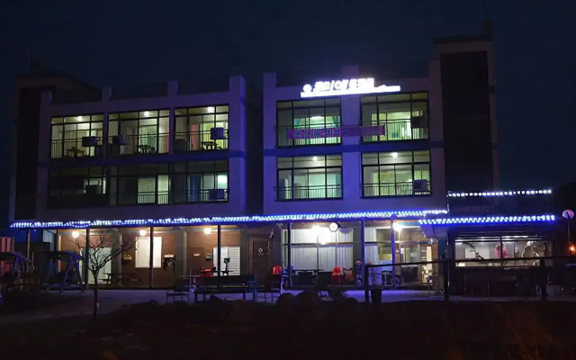 Yeongheung-do Lumiere Pension