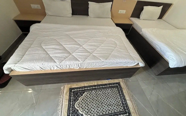 Shree Radhe Mohan Hotel and Resort