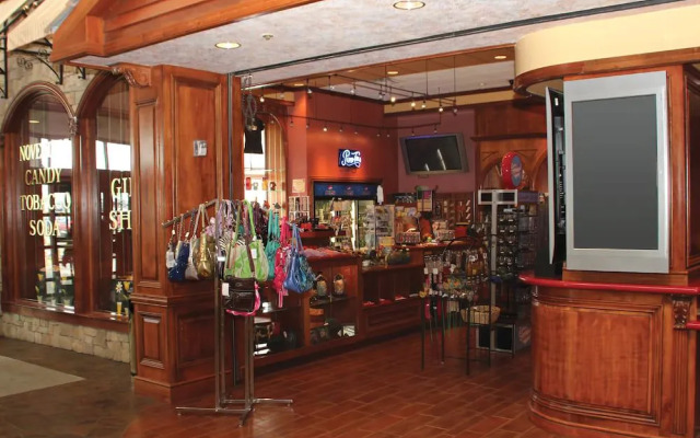 Lakeside Hotel Casino