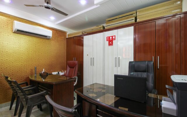 Golden Gate Service Apartments By OYO Rooms