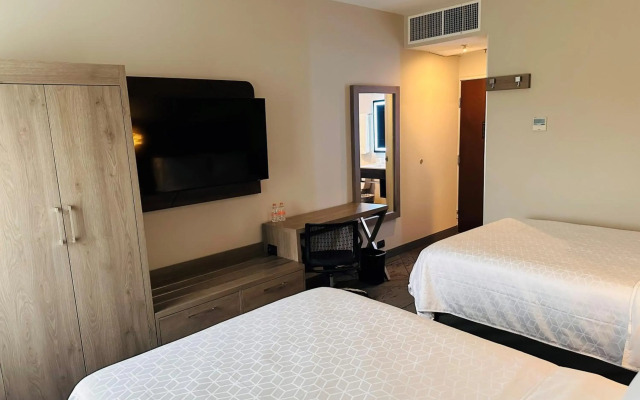 Holiday Inn Express Mexico City Satelite