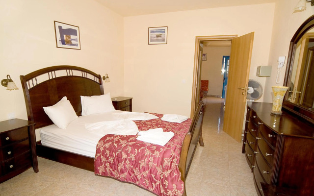 Chrysoula Hotel & Apartments