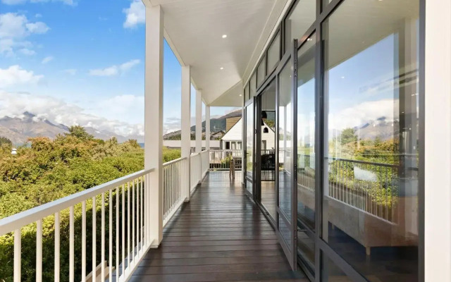 10 The Terrace