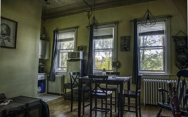 Canalside Restaurant, Inn & Kitchen store