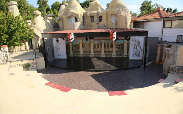 Lykia Botanika Beach & Fun Club