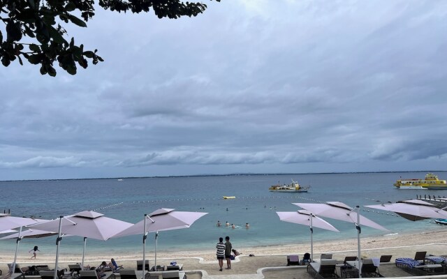 Seaview 2 bedroom near Airport