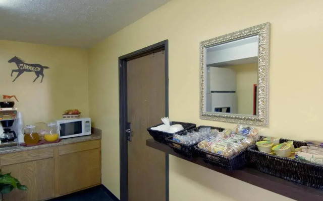 Americas Best Value Inn - Frankfort