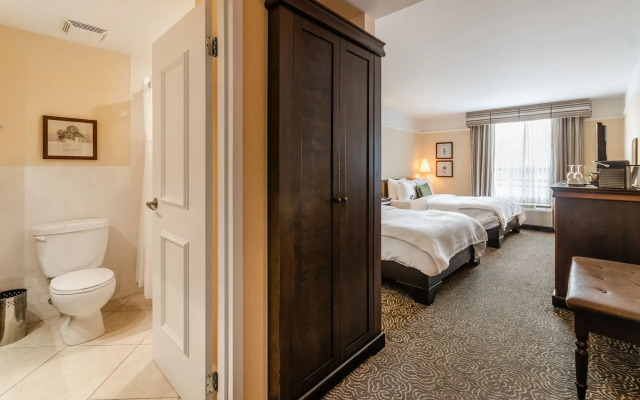 Le St-Martin Hotel & Suites Laval